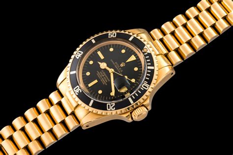 rolex submariner datario nero luminescenza|rolex gold submariner price.